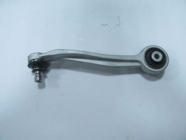 AUDI Q5- 10/12; ÖN ÜST TABLA SOL EĞRİ TİP ROTİLLİ/BURÇLU (SALINCAK) ALÜMİNYUM (SH)