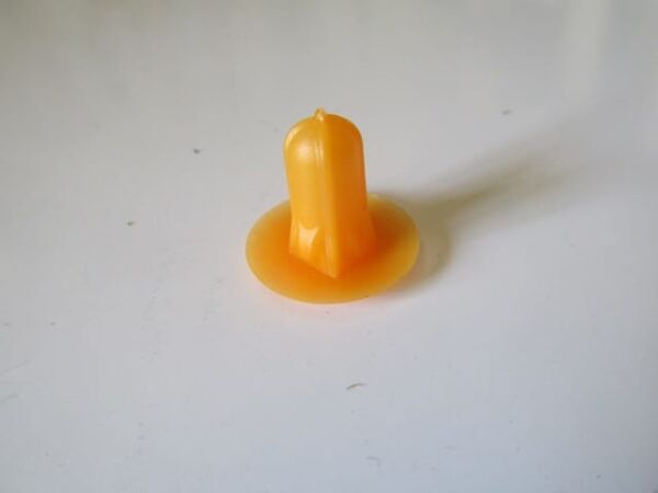 UNIVERSAL UNIVERSAL-; KAPI DÖŞEME KLİPSİ (DİŞİ) (FIAT)