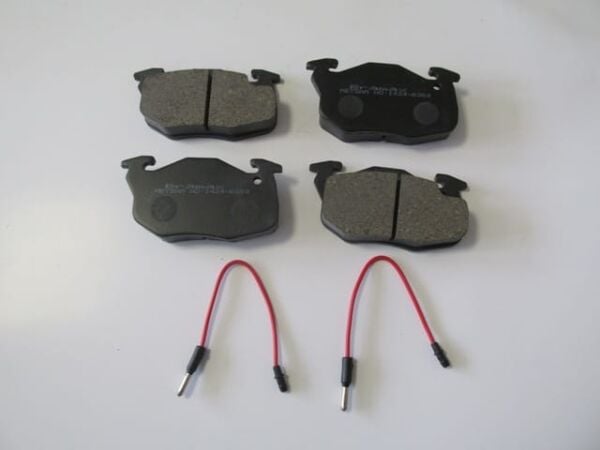 CITROEN SAXO- 00/03; ÖN FREN BALATASI (2 KABLOLU) (DİSK)(105X54,1X18) (BRAMAX)