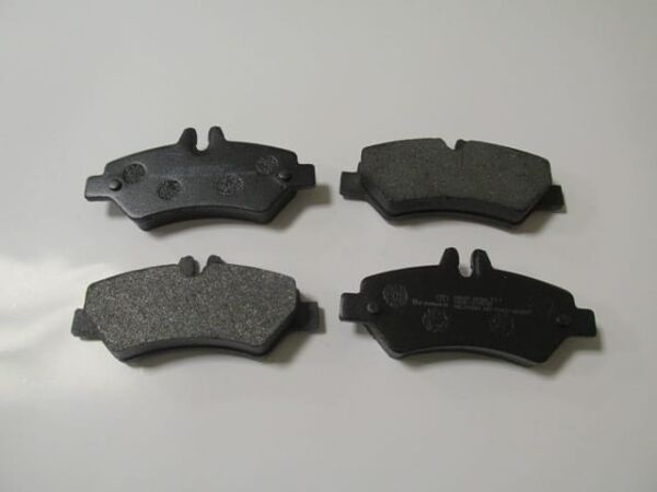 VOLKSWAGEN CRAFTER- 07/17; ARKA FREN BALATASI (KABLOSUZ) (DİSK)(136,88X62,73X18,95)(BRAMAX)