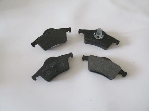 VOLVO S60- 00/04; ARKA FREN BALATASI (KABLOSUZ)(DİSK)(122,7X53,8X16,2/12 3,8X53,8X16,2)(BRAMAX)