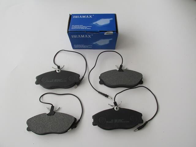 CITROEN XSARA- 98/00; ÖN FREN BALATASI (4 KABLOLU) (DİSK)(130X56,4X19,5)(BRAMAX)