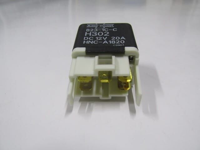 UNIVERSAL UNIVERSAL-; ROLE (5 UÇLU) SİYAH (H302 TİPİ)TÜM JAPON/KORE ARAÇLAR İÇİN