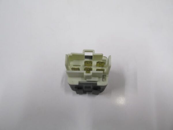 UNIVERSAL UNIVERSAL-; ROLE (5 UÇLU) SİYAH (H271 TİPİ) TÜM JAPON/KORE ARAÇLAR İÇİN