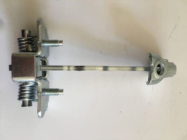 DACIA SANDERO- 13/20; ÖN/ARKA KAPI DURDURUCUSU SAĞ/SOL AYNI (ADET)(KAPI GERGİSİ)