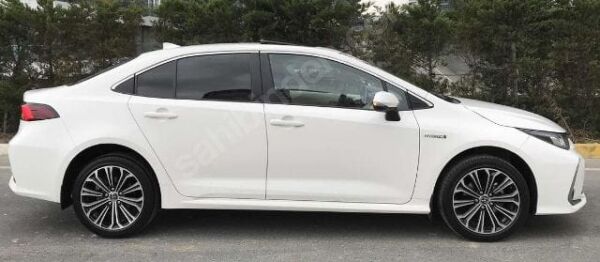 TOYOTA COROLLA- E210- 19/25; ARAÇ BİLGİLERİ VE RESİMLERİ