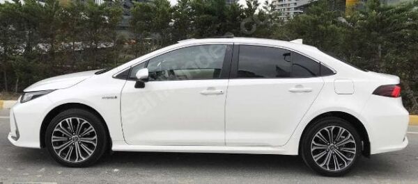 TOYOTA COROLLA- E210- 19/25; ARAÇ BİLGİLERİ VE RESİMLERİ