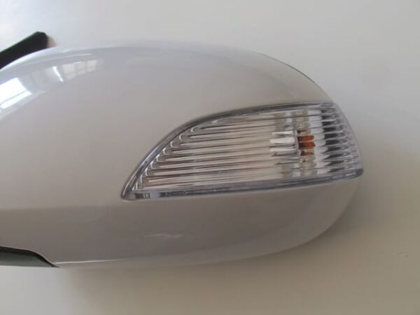 HYUNDAI I30- 07/12; KAPI AYNASI SOL ELEKTRİKLİ/SİNYALLİ/BEYAZ KAPAKLI(SİNYALİ KISA TİP)(5FİŞLİ)(