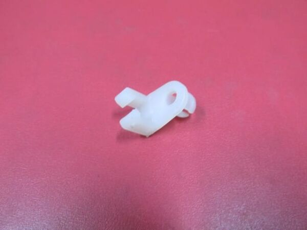 UNIVERSAL UNIVERSAL-; ÖN/ARKA KAPI DIŞ AÇMA KOLU KLİPSİ (SUZUKI)