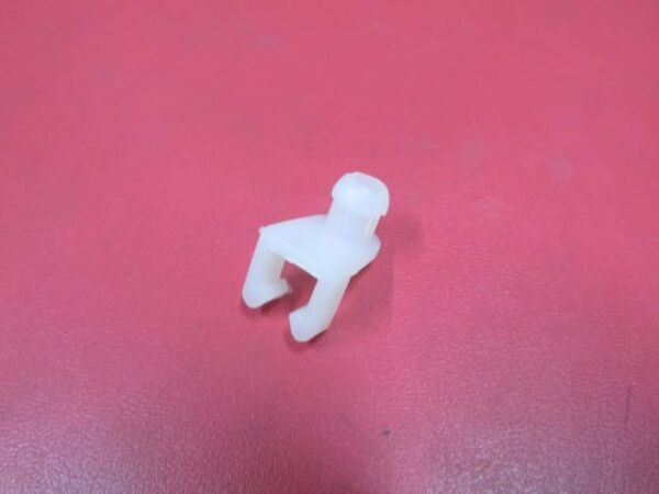 UNIVERSAL UNIVERSAL-; ÖN/ARKA KAPI DIŞ AÇMA KOLU KLİPSİ (SUZUKI)