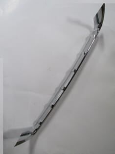 JEEP CHEROKEE- GRAND- 06/08; ÖN TAMPON PANJURU DIŞ ÇERÇEVESİ NİKELAJLI (TYG)