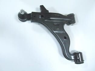 TOYOTA HILUX- PICK UP VIGO- 05/11; ÖN ALT TABLA SAĞ (4X2) (BURÇLU/ROTİLLİ)(SALINCAK) (SH)