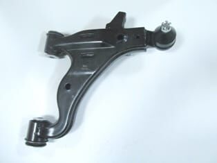 TOYOTA HILUX- PICK UP VIGO- 05/11; ÖN ALT TABLA SOL (4X2) (BURÇLU/ROTİLLİ)(SALINCAK) (SH)