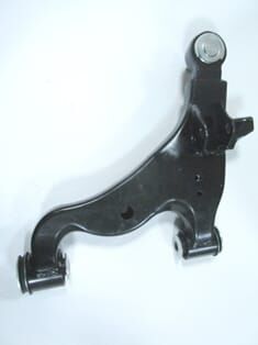 TOYOTA HILUX- PICK UP VIGO- 05/11; ÖN ALT TABLA SOL (4X2) (BURÇLU/ROTİLLİ)(SALINCAK) (SH)