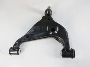 TOYOTA HILUX- PICK UP VIGO- 05/11; ÖN ALT TABLA SOL 4X4 (BURÇLU/ROTİLLİ)(SALINCAK) (SH)