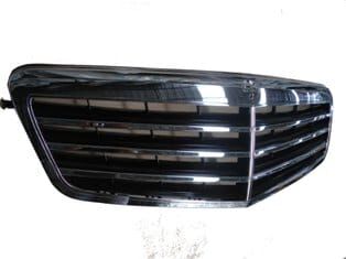 MERCEDES E CLASS- W212- 10/12; ÖN PANJUR NİKELAJLI 7 ÇITALI (İÇ PETEKLERİ SİYAH) (TYG)