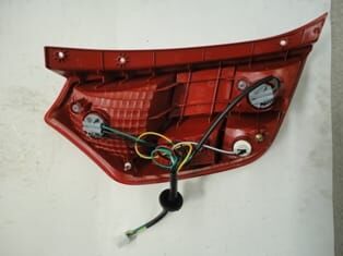 HYUNDAI I10- 08/11; STOP LAMBASI SAĞ KIRMIZI/BEYAZ (FAMELLA)