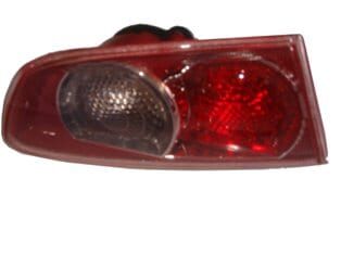 MITSUBISHI LANCER- 08/10; İÇ STOP LAMBASI SOL KIRMIZI/BEYAZ (FAMELLA)
