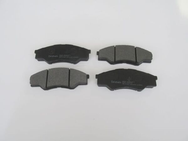 TOYOTA HILUX- PICK UP VIGO- 05/07; ÖN FREN BALATASI 4X4 (07/10 4X2 UYUMLU)(140X51.9X15,50)DA