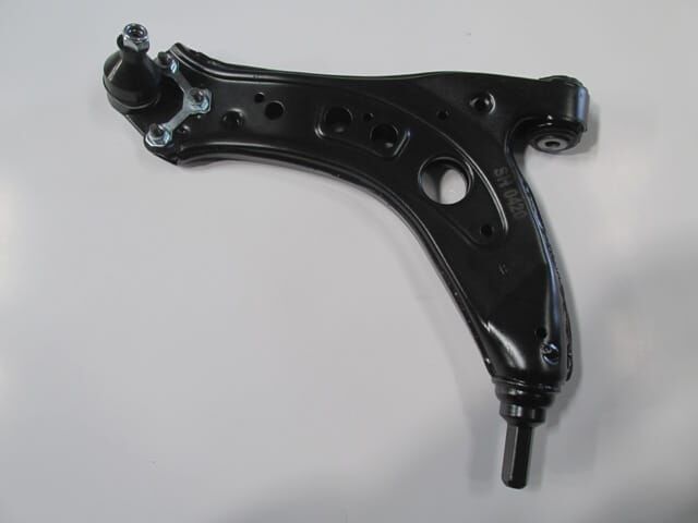 SKODA FABIA- 01/07; ÖN ALT TABLA SOL ROTİLLİ/BURÇLU (SALINCAK) (SH)