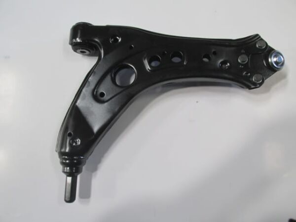 SKODA FABIA- 01/07; ÖN ALT TABLA SOL ROTİLLİ/BURÇLU (SALINCAK) (SH)