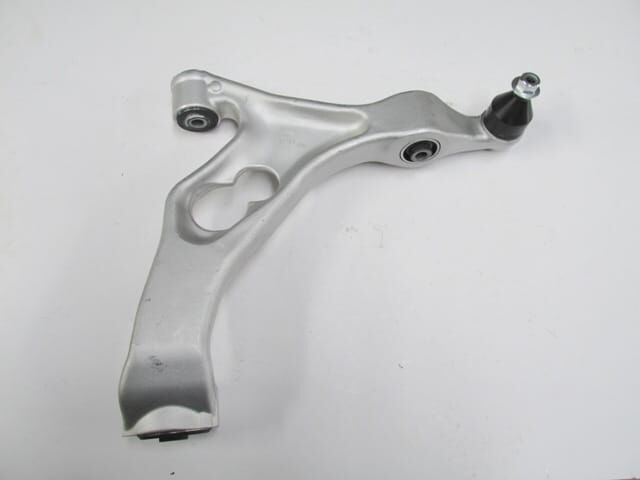 AUDI Q7- 06/12; ÖN ALT TABLA SOL ROTİLLİ/BURÇLU (SALINCAK) (SH)