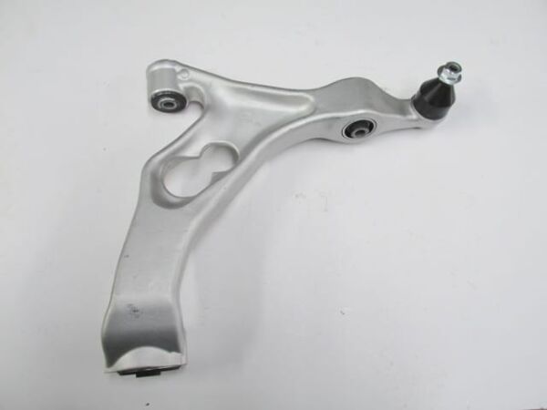 AUDI Q7- 06/12; ÖN ALT TABLA SOL ROTİLLİ/BURÇLU (SALINCAK) (SH)