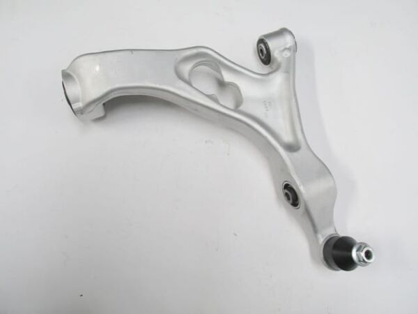 AUDI Q7- 06/12; ÖN ALT TABLA SOL ROTİLLİ/BURÇLU (SALINCAK) (SH)