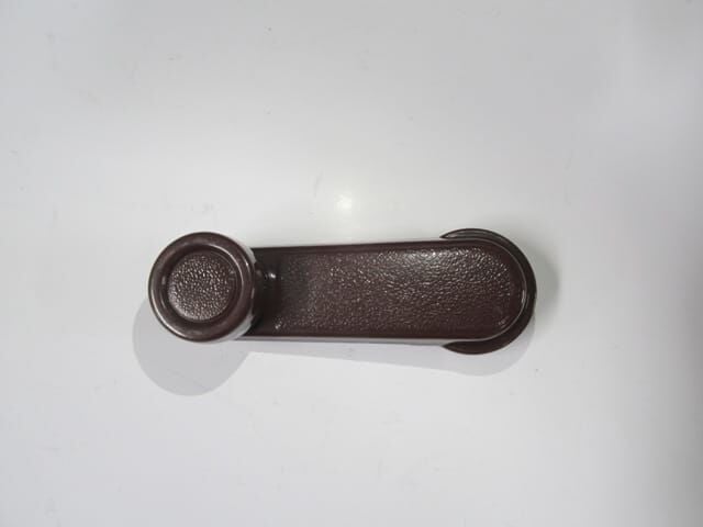 NISSAN PICK UP- D21- 89/97; CAM AÇMA KOLU SAĞ/SOL AYNI (ADET) KAHVE (HUSHAN)