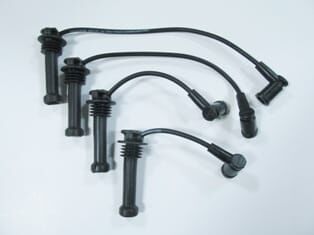 FORD FOCUS- SD/HB- 98/05; BUJİ KABLOSU TAKIM (16V)(FYDD-EYDF-EDDF)1.6/1.8/2.0 cc (YOW JUNG)