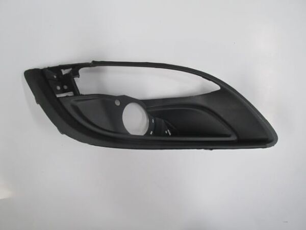 OPEL ASTRA- J- SD/HB- 12/20; SİS LAMBA KAPAĞI SAĞ SİS/SİNYAL/DELİKLİ/ÇITA DELİKSİZ