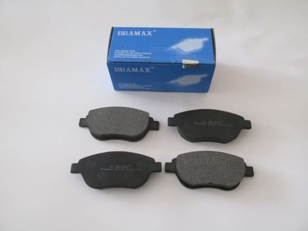 CITROEN C3- 03/06; ÖN FREN BALATASI (KABLOSUZ)(DİSK)(137X57,4X18)(BRAMAX)