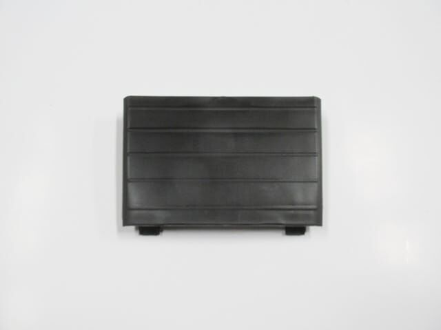 PEUGEOT 3008- 17/20; ÖN TAMPON PANJURU ORTA PARÇA SİYAH (RADAR KAPAĞI)