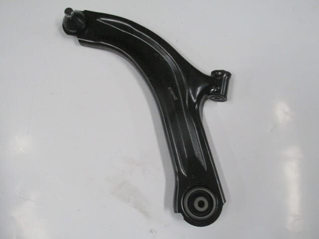 RENAULT CLIO- 3- HB- 06/09; ÖN ALT TABLA SOL ROTİLLİ/BURÇLU (SALINCAK) (SH)