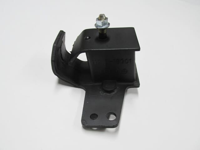 NISSAN PICK UP- D21- 89/97; MOTOR TAKOZU SAĞ 4X2 (FPI)