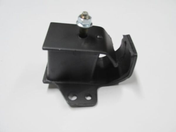 NISSAN PICK UP- D21- 89/97; MOTOR TAKOZU SAĞ 4X2 (FPI)