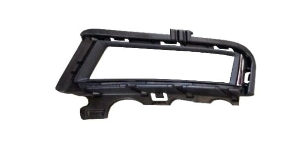 VOLKSWAGEN GOLF- 7- 13/17; SİS LAMBA KAPAĞI İÇ BAĞLANTI BRAKETİ SOL SİS DELİKLİ (TW)