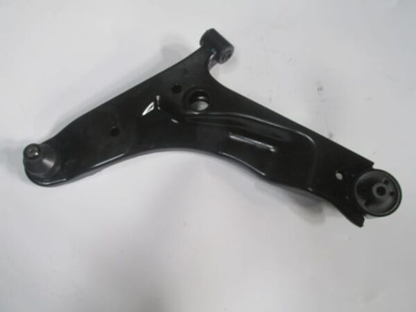 HYUNDAI I10- 08/12; ÖN ALT TABLA SOL (BURÇLU/ROTİLLİ)(SALINCAK) (SH)