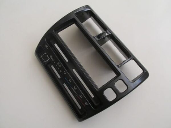 TOYOTA COROLLA- AE101- 93/98; ÖN GÖĞÜS TEYP PANELİ/ÇERÇEVESİ (HAVALANDIRMA PANELİ)