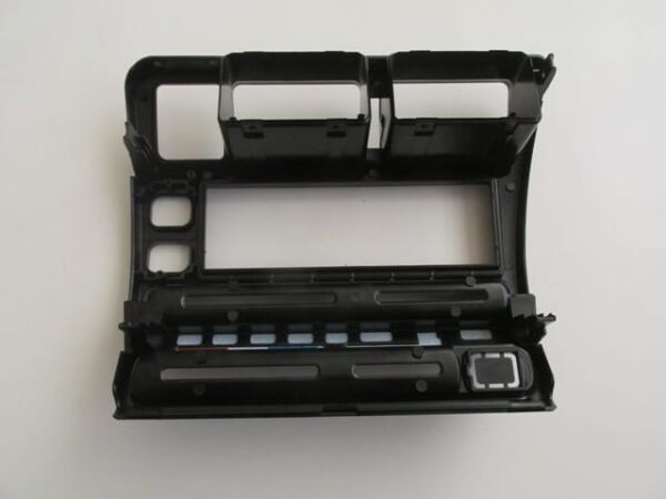 TOYOTA COROLLA- AE101- 93/98; ÖN GÖĞÜS TEYP PANELİ/ÇERÇEVESİ (HAVALANDIRMA PANELİ)