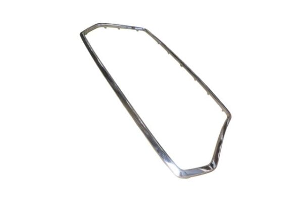 HYUNDAI I30- 17/18; ÖN PANJUR ÇERÇEVESİ NİKELAJLI (TYG)