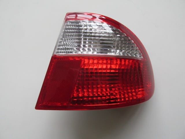 DAEWOO LANOS- SD- 97/00; DIŞ STOP LAMBASI SAĞ KIRMIZI/BEYAZ (MARS)