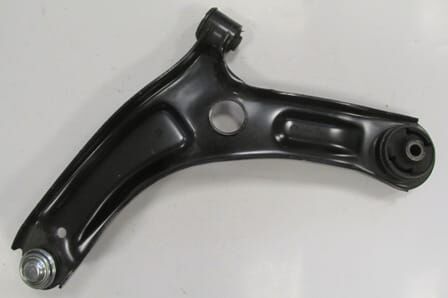 HYUNDAI I20- 15/18; ÖN ALT TABLA SAĞ ROTİLLİ/BURÇLU (SALINCAK) (SH)