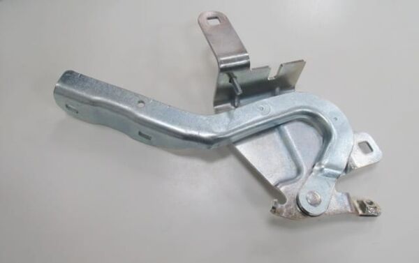 RENAULT CLIO- 4- SPORT TOURER- 13/16; KAPUT MENTEŞESİ SAĞ (EAGLE BODY)