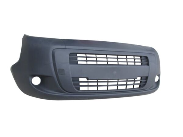 PEUGEOT BIPPER- 12/17; ÖN TAMPON SİYAH (SİS DELİĞİ ALTTA SİSLİ ÇEKİ DEMİRİ KAPAKLI)