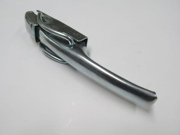 MITSUBISHI L200- PICK UP- 90/98; BAGAJ KAPAĞI YAN AÇMA KOLU (MANDALLI) (FPI)