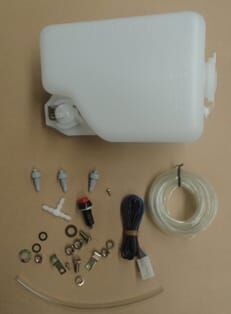 MITSUBISHI L200- PICK UP- 90/98; ÖN CAM SU BİDONU/DEPOSU MOTORLU(FISKİYE/HORTUM/DÜĞMESİ İLE)