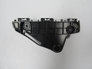 TOYOTA HILUX- PICK UP- 15/19; ÖN TAMPON BRAKETİ SAĞ PLASTİK (TW)