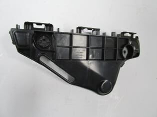 TOYOTA HILUX- PICK UP- 15/19; ÖN TAMPON BRAKETİ SAĞ PLASTİK (TW)
