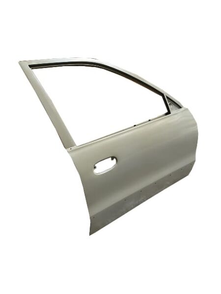 HYUNDAI ACCENT- 98/00; ÖN KAPI KOMPLE SAĞ BAND DELİKLİ GRİ BOYALI (İCELİ/ÇEKOMASTİKLİ) (TW)